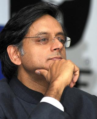 Shashi Tharoor thinks there is no Modi in 2019. Why there is a chance it can be true?