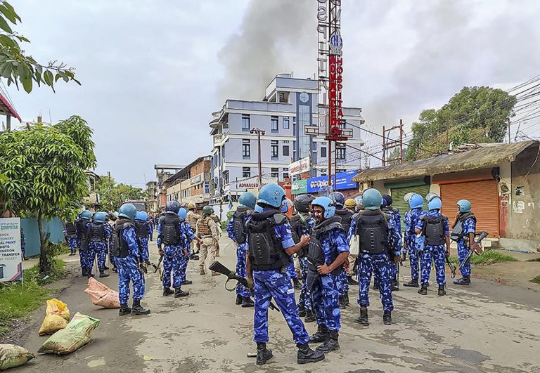 Manipur Violence: मणिपुर में चल रहे विवाद को लेकर सभी पार्टियां सख्त, पिछले करीब 50 दिनों से सुलग रहा राज्य