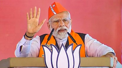 PM Modi: कांग्रेस पर हमलावर नजर आये पीएम मोदी, बोले- ‘पूरे देश में भारत का डंका…कांग्रेस के गुब्बारे की हवा निकल गई…’