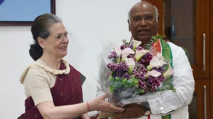 Sonia Gandhi And Mallikarjun Kharge
