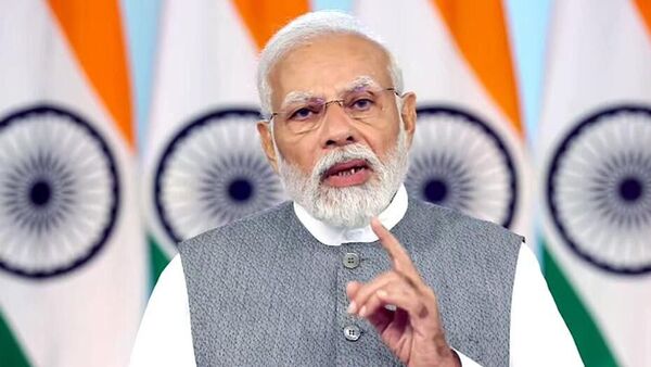 PM Modi: लालू यादव पर पलटवार करते हुए पीएम मोदी ने दिया परिवारवाद के खिलाफ नारा, जानिए क्या कहा?